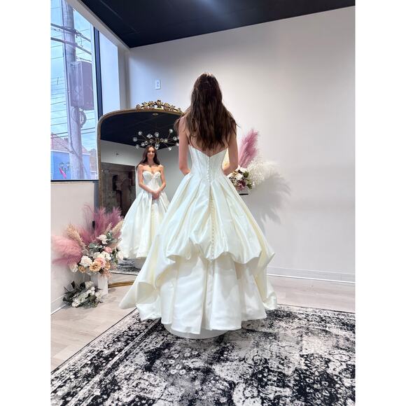 NWOT Madison James MJ1109 Fialma Satin Ball Gown Wedding Dress Strapless Corset - Picture 9 of 11